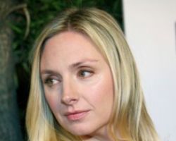 WHAT IS THE ZODIAC SIGN OF HOPE DAVIS?